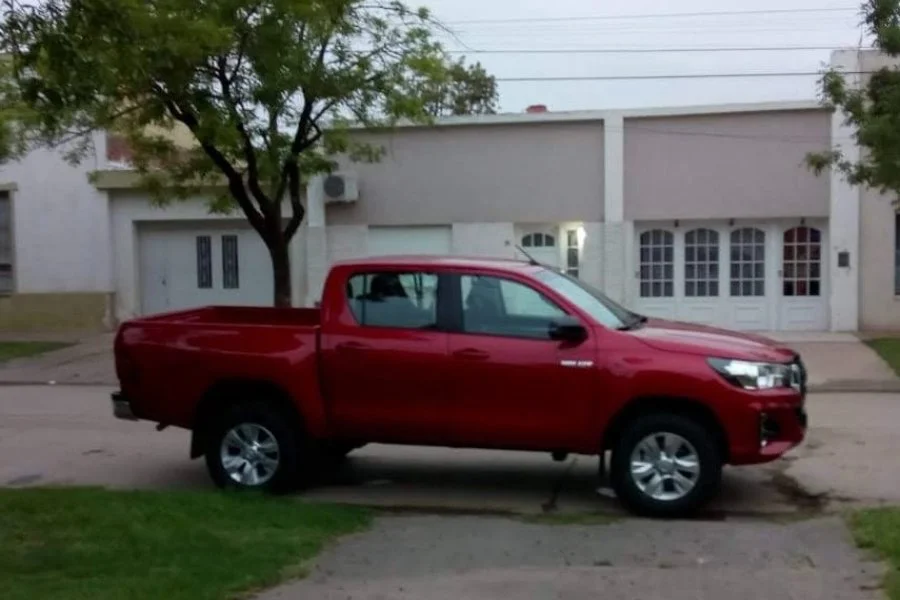 Robaron camioneta Hilux