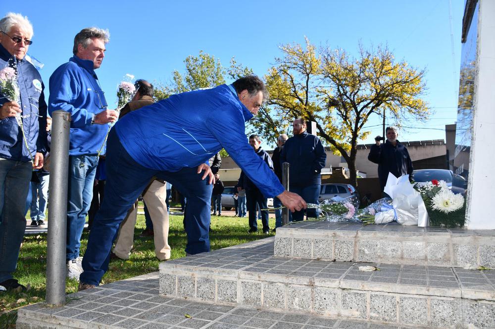Homenaje a heroes Crucero Gral Belgrano 2