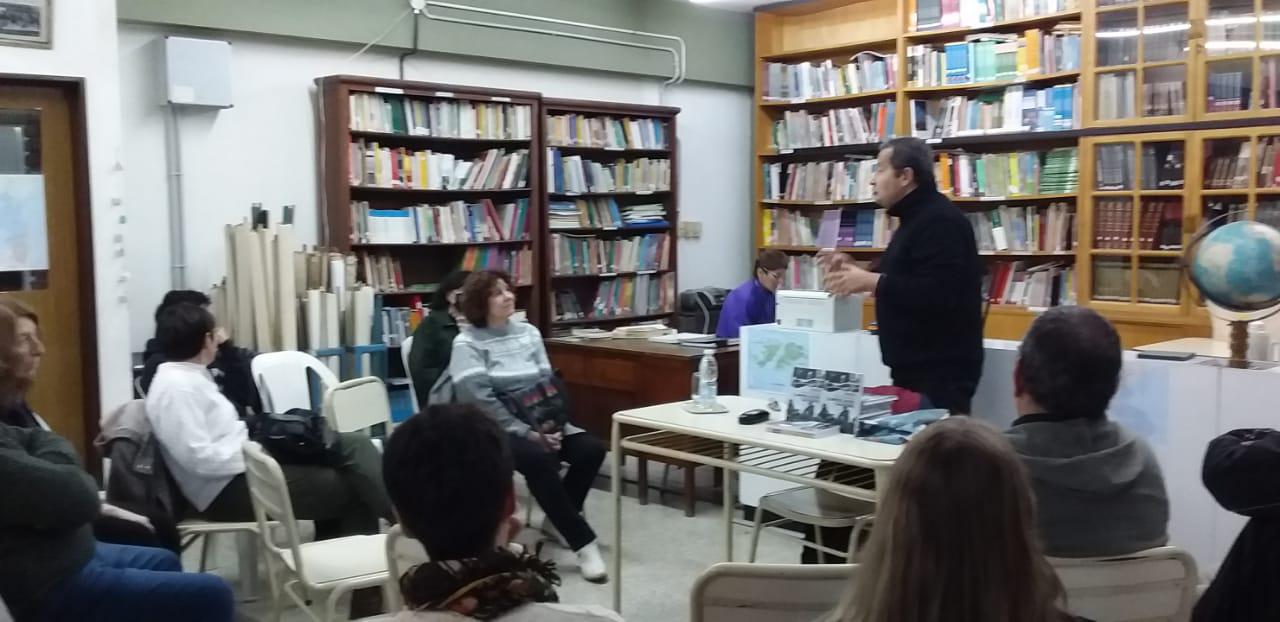 Biblioteca Alberdi - charla del frade 2