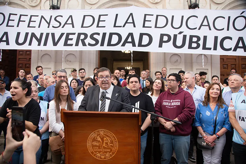 Marcha en defensa de la universidad 4 17-9-25