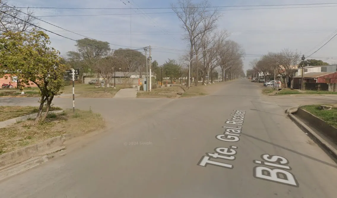 Ricchieri y Av Moreno