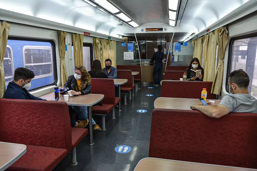 Trenes Larga Distancia - comedor