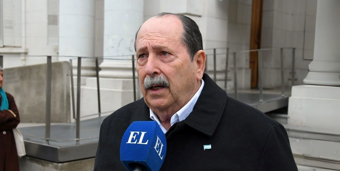 Owen Crippa en la Comision Convencional Constituyente