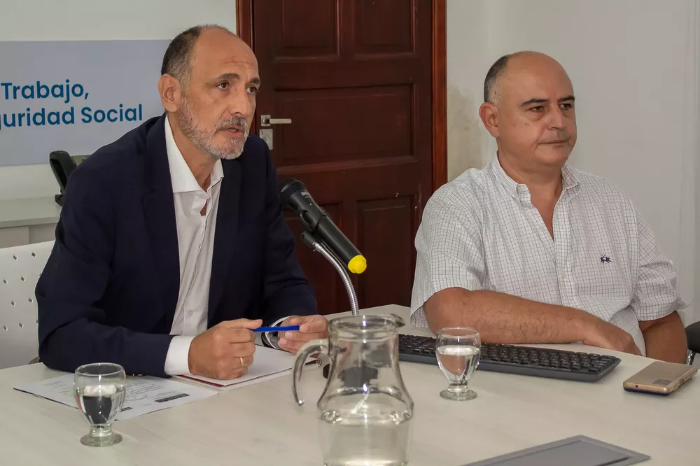 Funcionarios salud