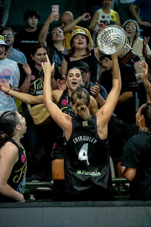 Lara Tribouley Campeona Torneo Apertura LF 24-25 2