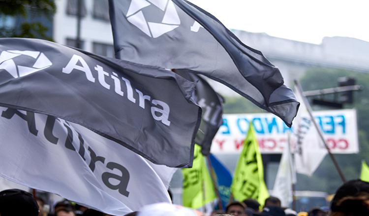 Atilra banderas