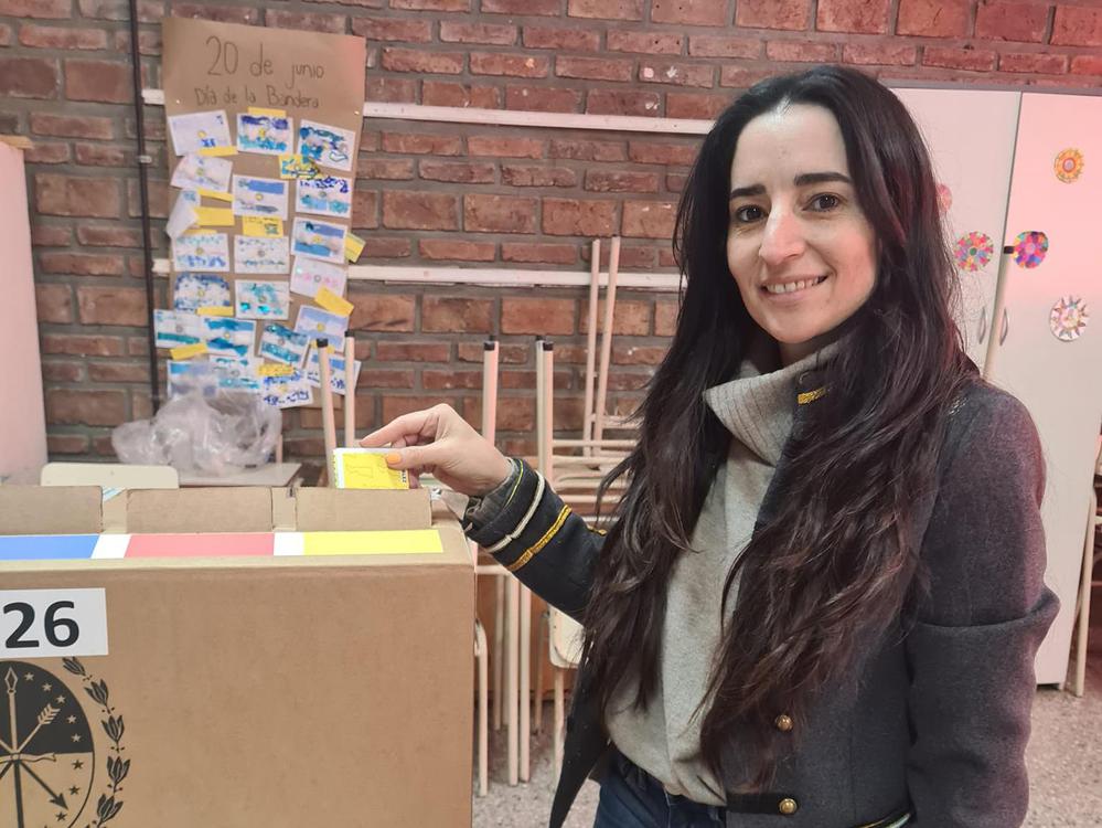 Carolina Giusti votando 2