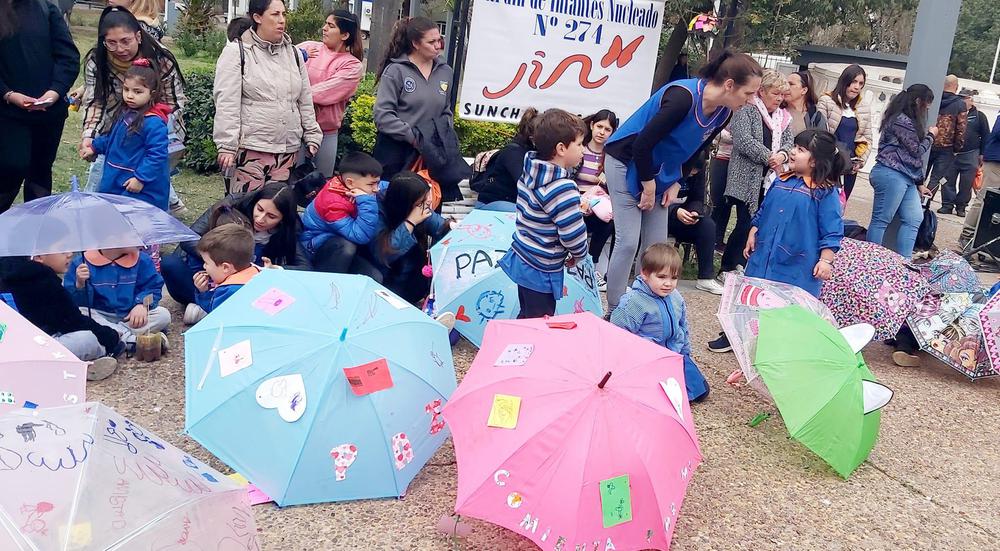 Jornada Paraguas por la Paz 1
