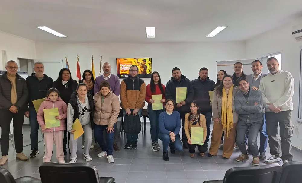 Entrega_créditos_Fondo_de_Fomento_Emprendedores.jpg