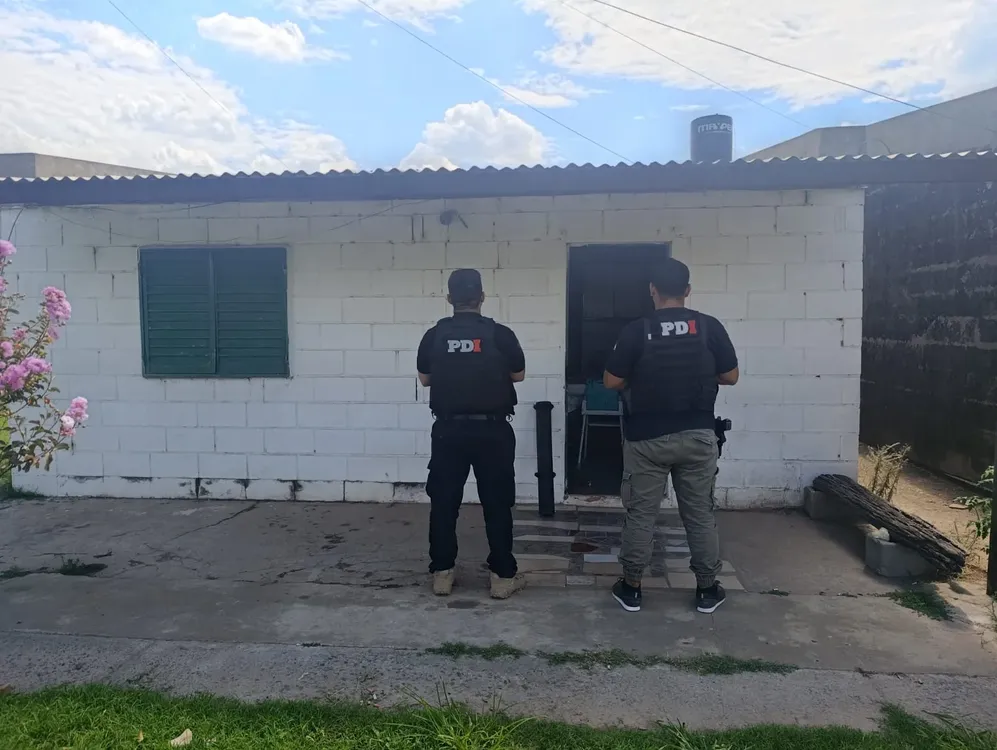 Detencion vehiculo robado Aldao 1