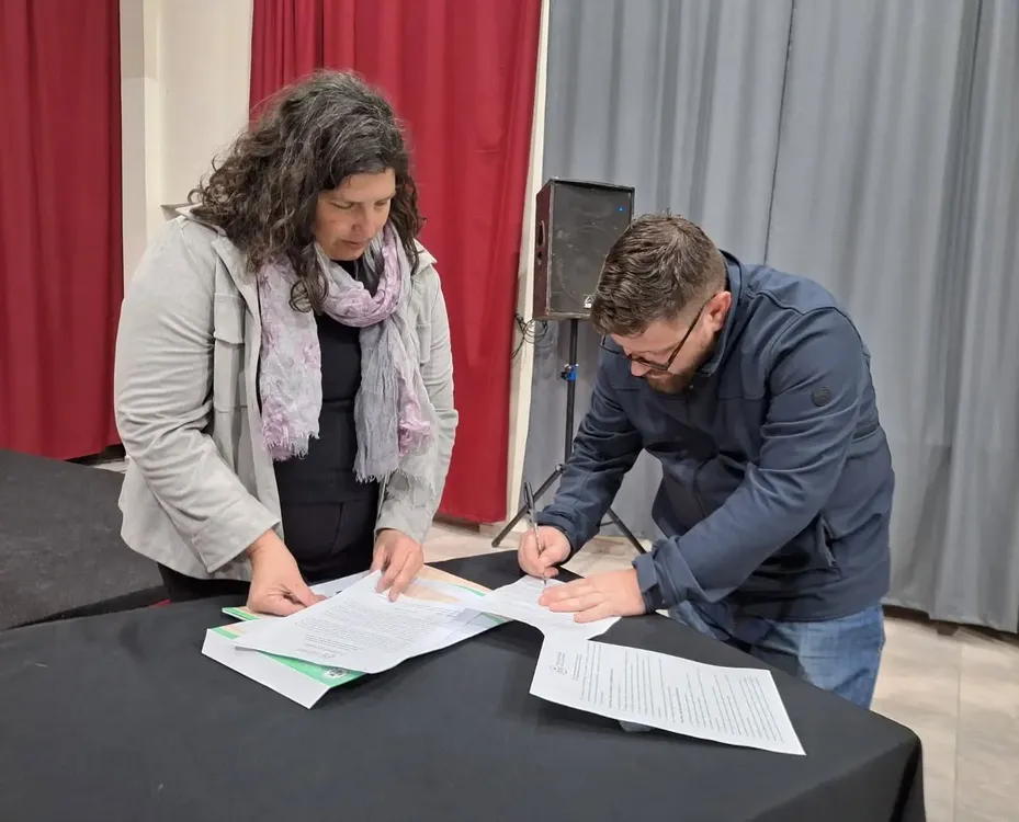 Firma convenio con geriatricos 2