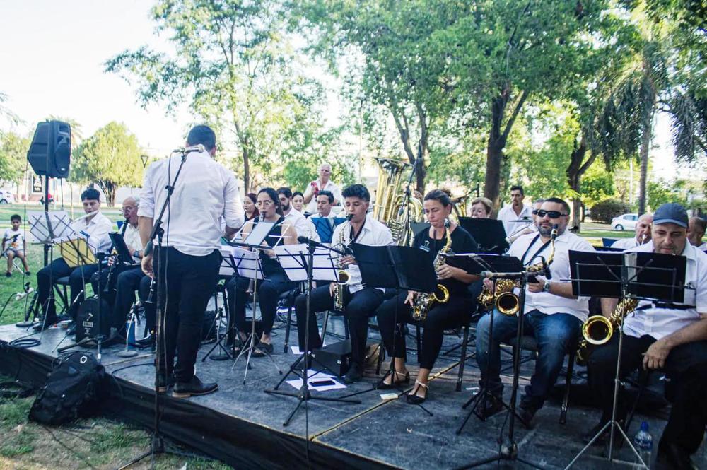 Banda Municipal en Plaza Libertad 1