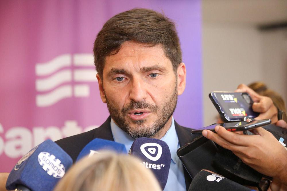 Maximiliano Pullaro 8