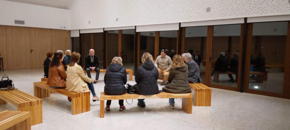 Primer encuentro presencial de diálogo y oración