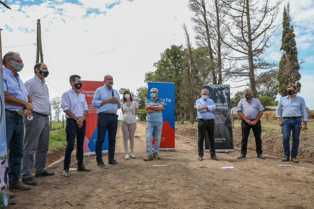 entrega aportes en tacural