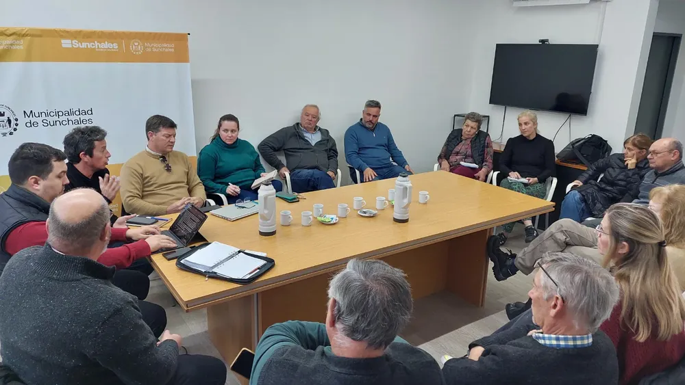 Municipio reunido con la Rural 1