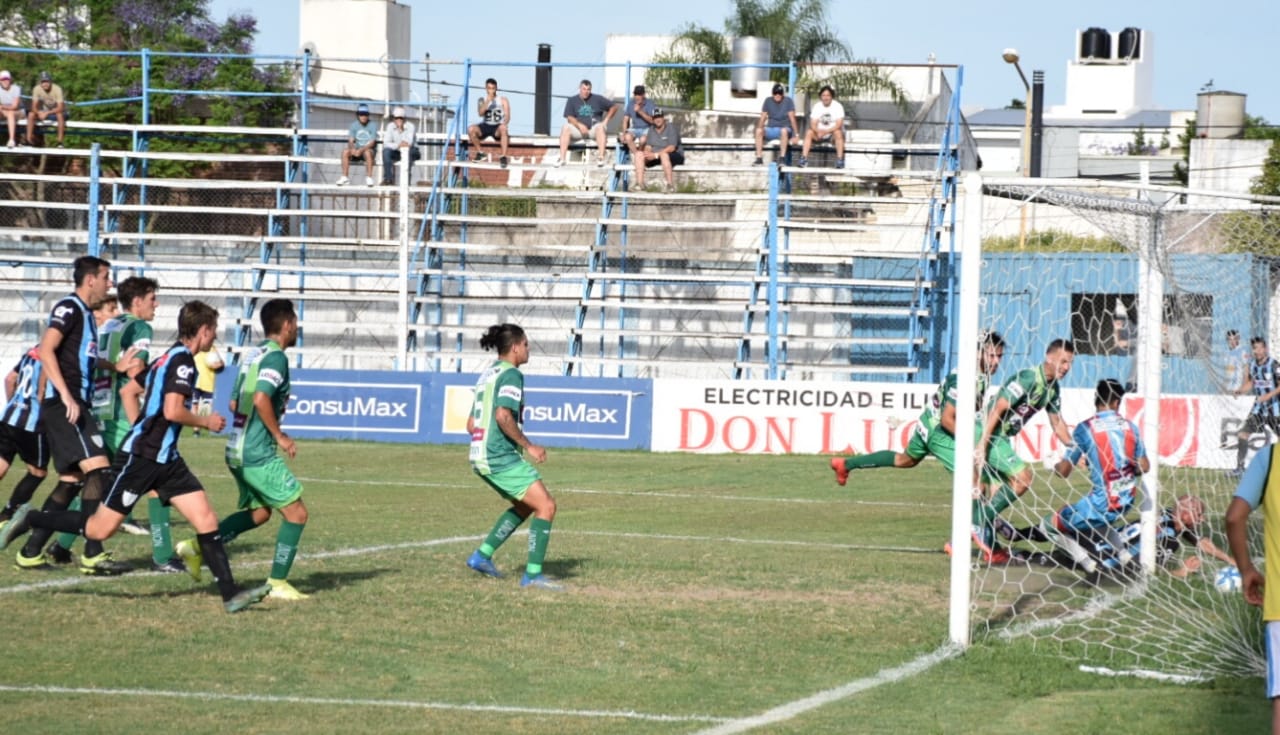 Federal A: con gol de Zbrun, Unión salvó un punto en Gualeguaychú - El Eco de Sunchales