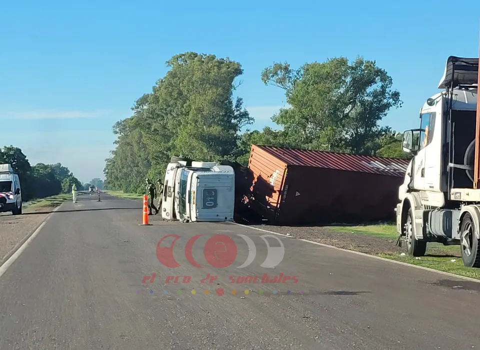 Vuelco camion RN34 2 2-12-25 bis